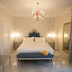 Отель Colomba D'oro Тропея