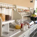 Ξενοδοχείο Colomba D'oro 4*