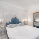 Colomba D'oro Отель Тропея